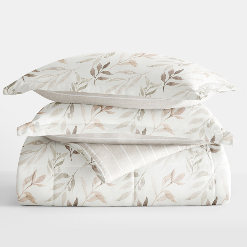 All Season Down-Alternative Comforter Set in Foliage Stripe, King Comforter + 2 King Shams