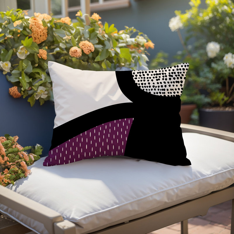 Coussin lombaire réversible intérieur / extérieur Vikka, H 14 po x l 20 po, Mauve / noir / blanc cassé