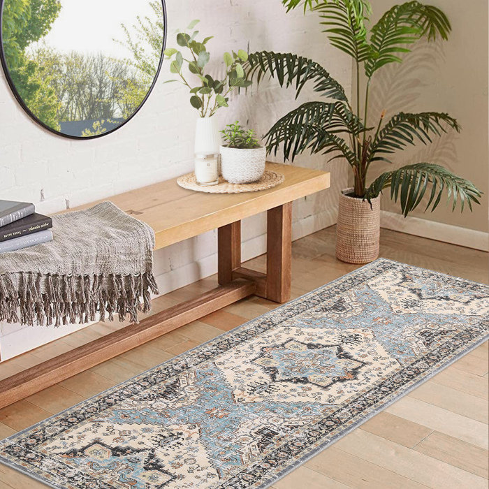 Barni Washable Oriental Indoor Rug, Rectangle 6' x 9'