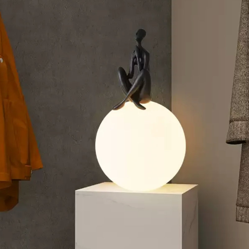 Lampe fantaisie en résine Breyelle