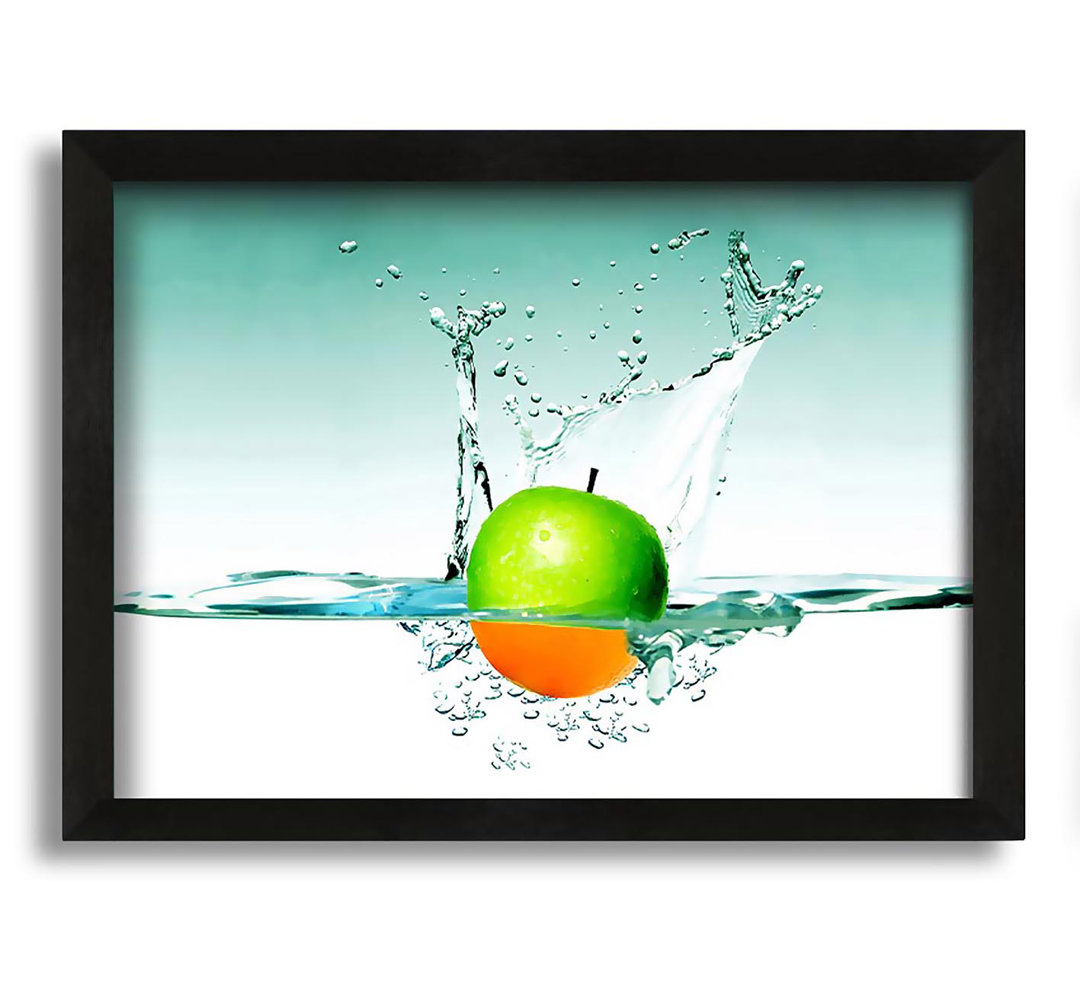 Gerahmtes Leinwandbild Orange Or Apple Splash