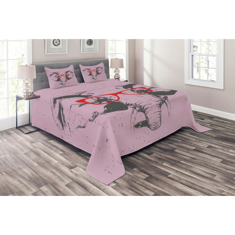 Eclectic Polyester Coverlet, King Bedspread + 2 Shams