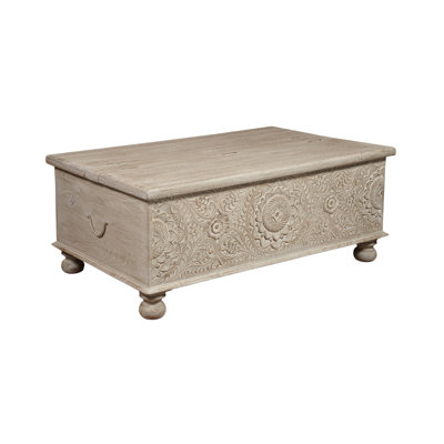 Table basse à plateau relevable en bois massif avec rangement Harleen