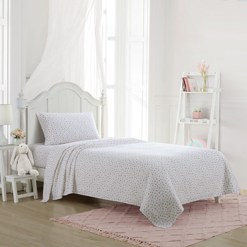 Laura Ashley Kids Cozy Printed Sheet Sets, Queen Sheet Set with 2 Pillowcases, Mae Pink