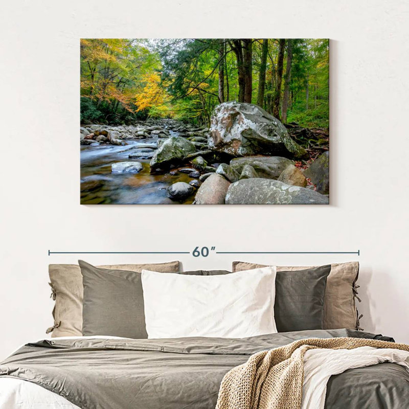 Harnek Autumn Mountain Stream, H 32 po x l 48 po