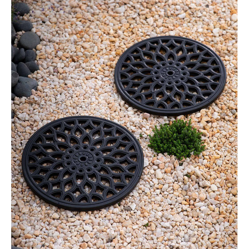 Laquavia Recycled Rubber Garden Stepping Mats