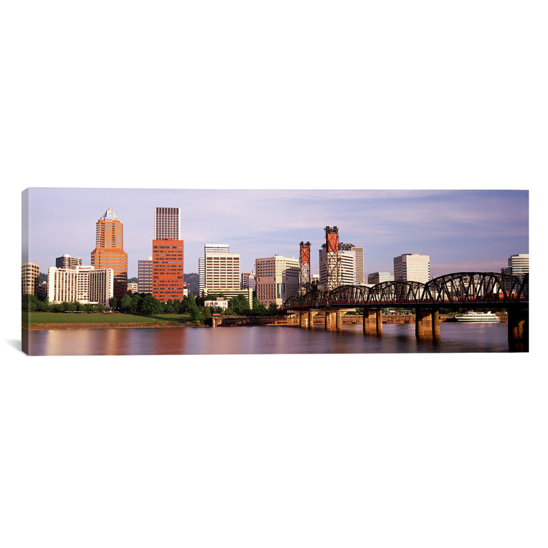 « portland, oregon », reproduction de photo sur toile, H 20 po x l 60 po x P 1,5 po, Cadre noir