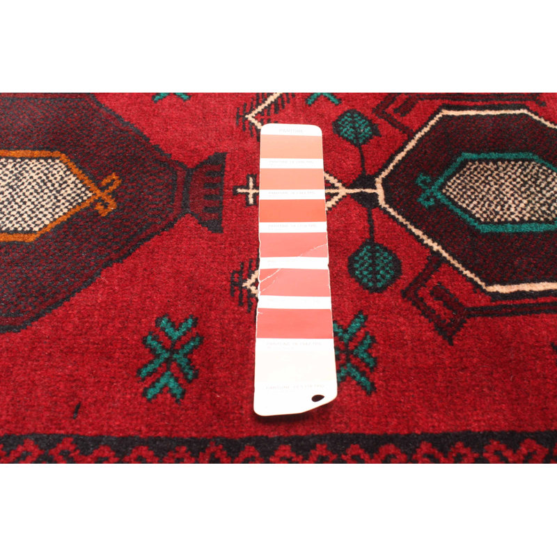 Tapis rouge Teimani 2 pi 6 po x 4 pi 2 po
