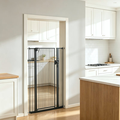 Barrière de sécurité extra haute réglable de 142 cm (56 po) pour chats et chiens - Ensembles de fixation par pression et murale, espacement réduit des barreaux, barrière de sécurité pour escaliers et portes d'intérieur