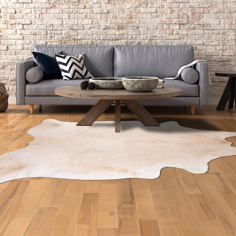 Tapis en peau de vache beige clair sur mesure, Nouveauté 6 pi 2 po x 7 pi 4 po