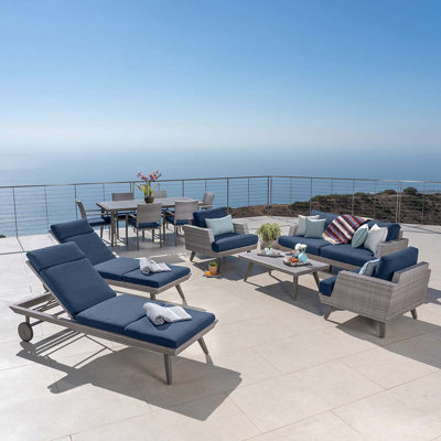 Ensemble de patio complet en rotin 13 pièces avec coussins Ehrenfried Sunbrella