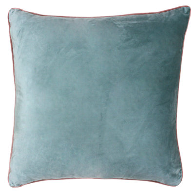 Oliver Square Throw