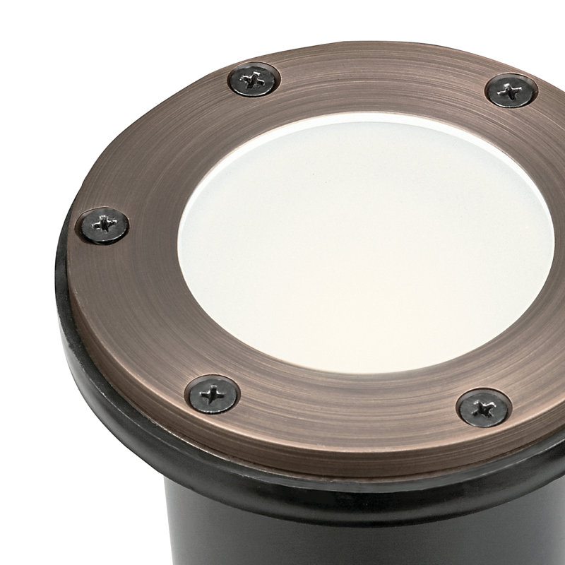 Laiton 12V dans le sol avec givré