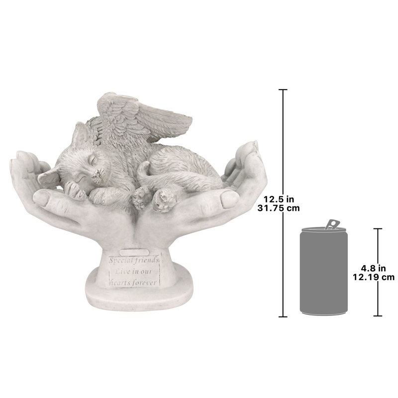 Statue de chat animal de compagnie dans les mains de Dieu