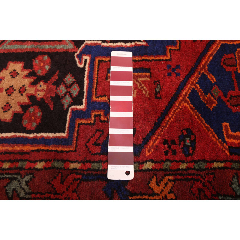 Tapis rouge Xaniel 4 pi 7 po x 7 pi 7 po
