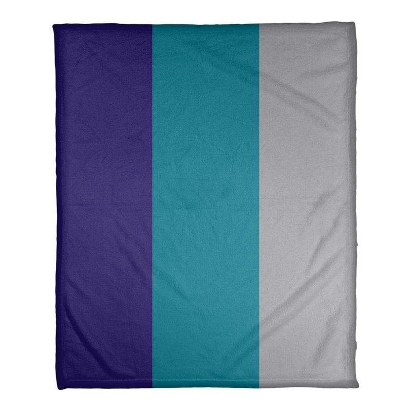 Couverture polaire basket Charlotte, l 32,5 po x L 42,5 po, Mauve foncé / bleu sarcelle / gris