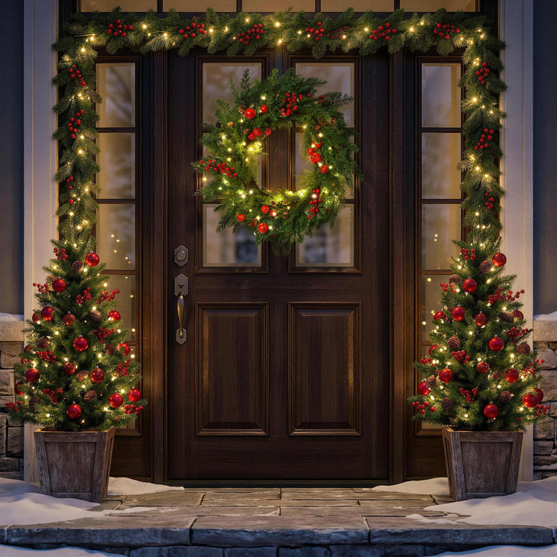 Couronne de Noël pré-illuminée de 61 cm (24 po) avec clochettes rouges et baies