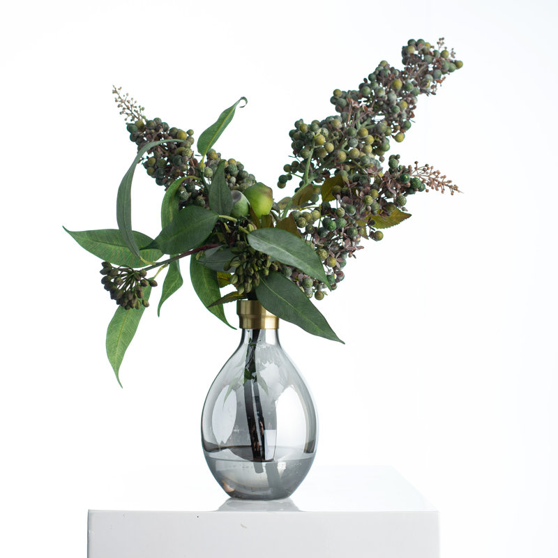 Arrangement floral d'eucalyptus dans un vase, H 18 po x l 14 po x P 12 po