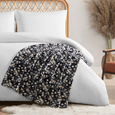 Jessica Simpson Plush Throw Blanket