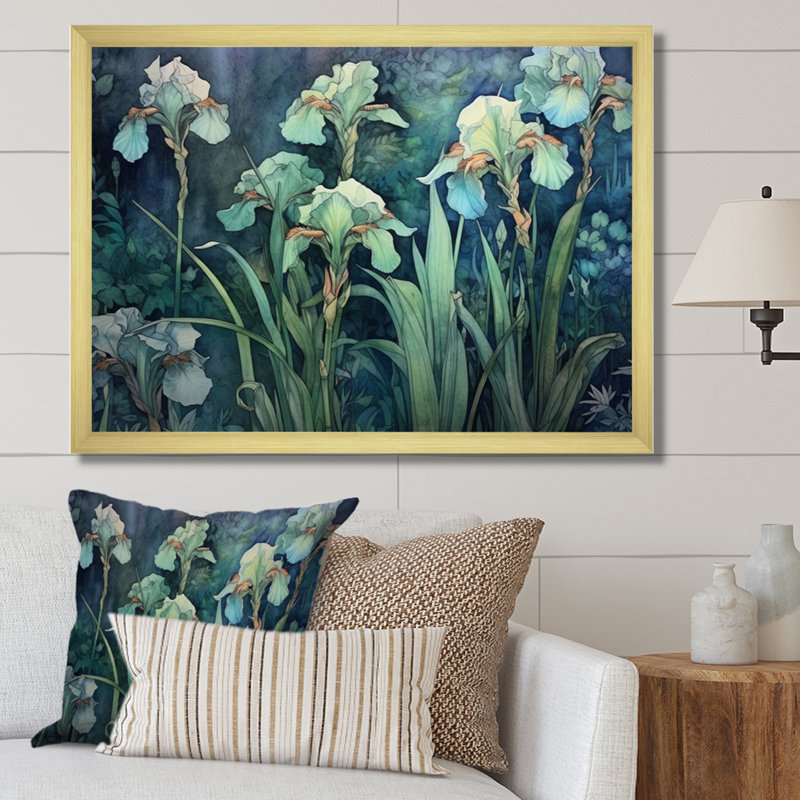 Green Irises Petal III sur toile, Encadrement doré, H 24 po x l 32 po x P 1 po