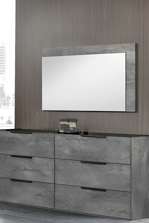 Wall & Accent Mirrors