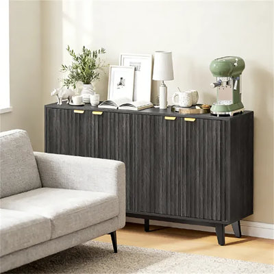 Buffet à panneau cannelé gris foncé, crédence de rangement moderne avec poignées dorées et tablettes réglables à 5 niveaux, armoire d'appoint anti-basculement pour le vestibule du salon