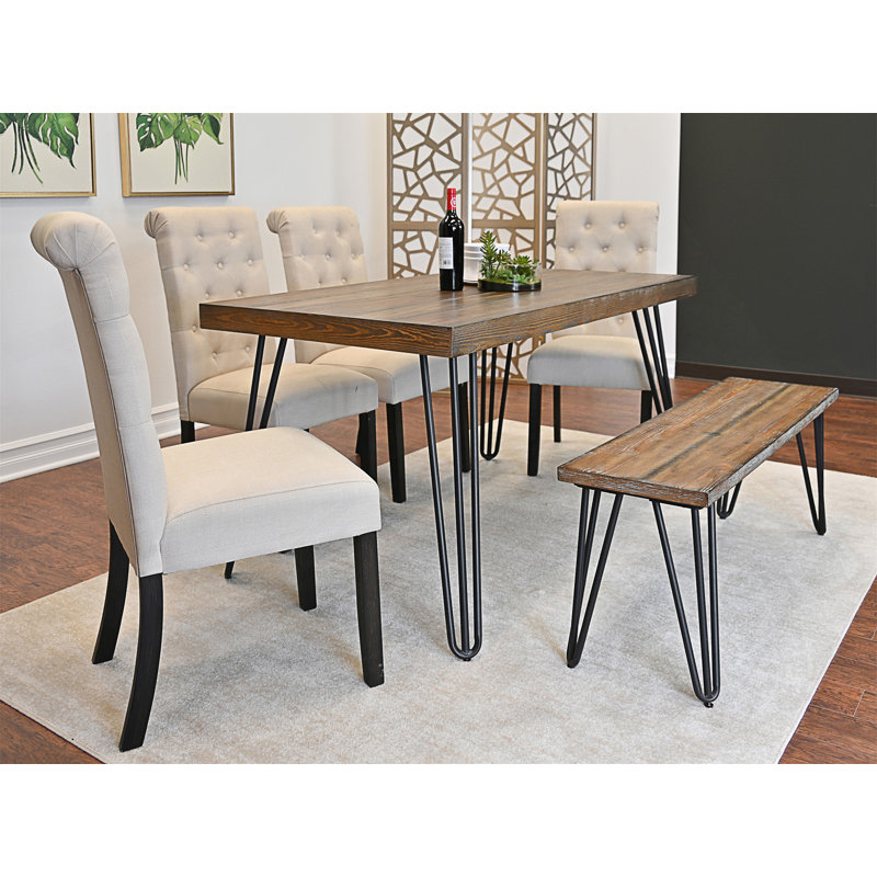 Ensemble de salle à manger 6 pièces avec table en pin rustique, base en métal, chaises rembourrées et banc pour une décoration intérieure élégante