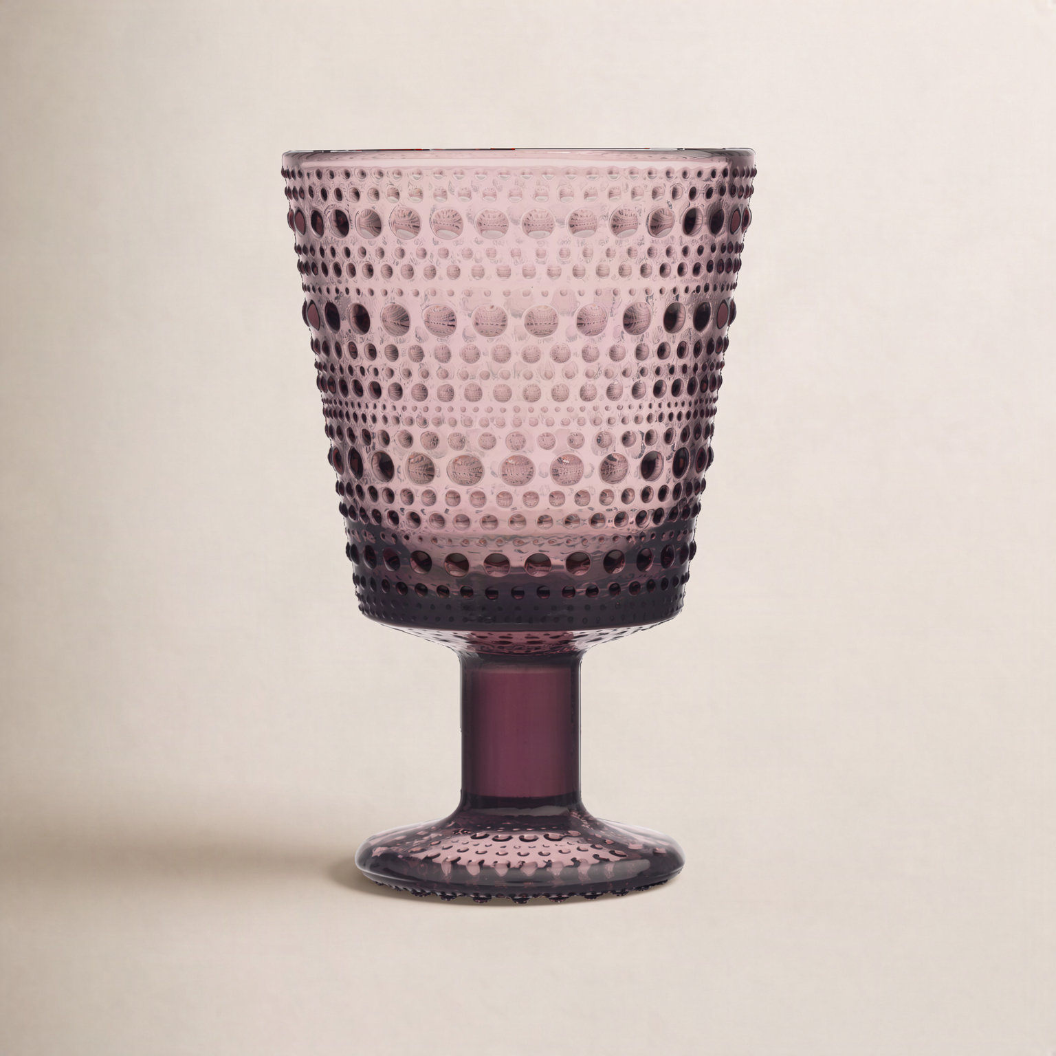 Kastehelmi Goblet, Calluna