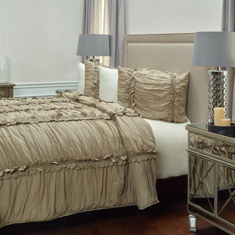 Clementine Traditional Cotton Quilt, King, Khaki