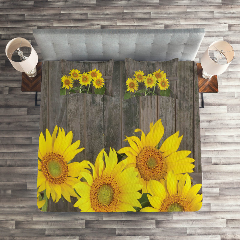 Flower Farmhouse / Country Polyester Coverlet