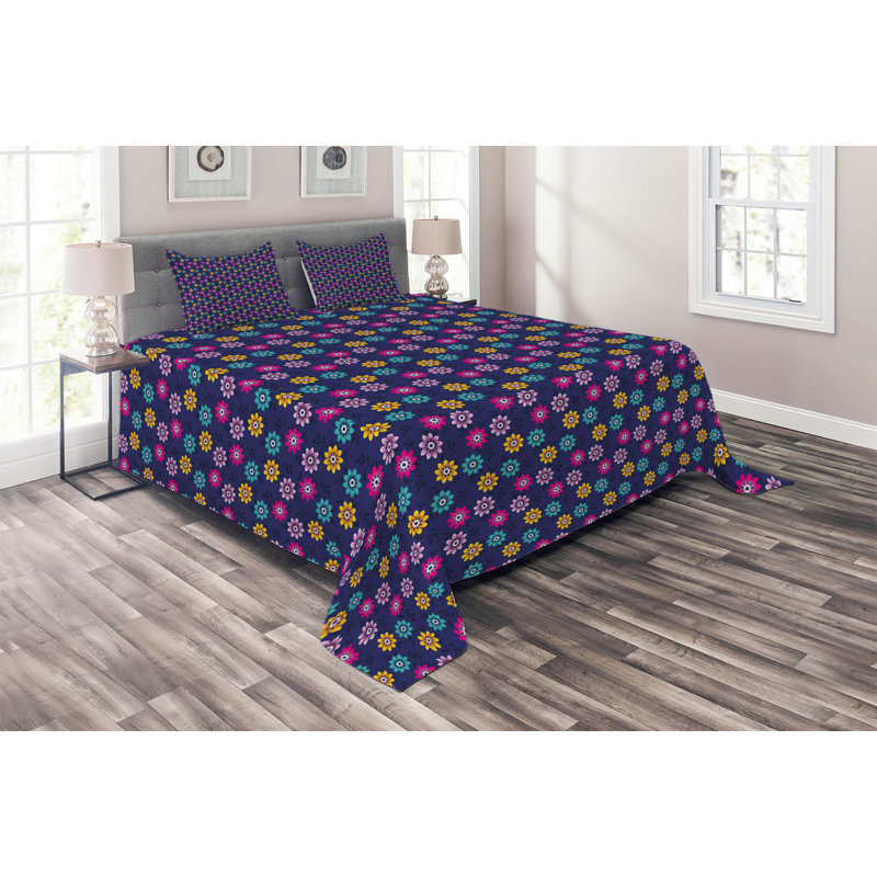 Floral Coverlet, King Bedspread + 2 Shams