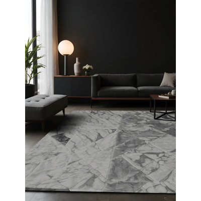 Tapis brun soyeux et moelleux