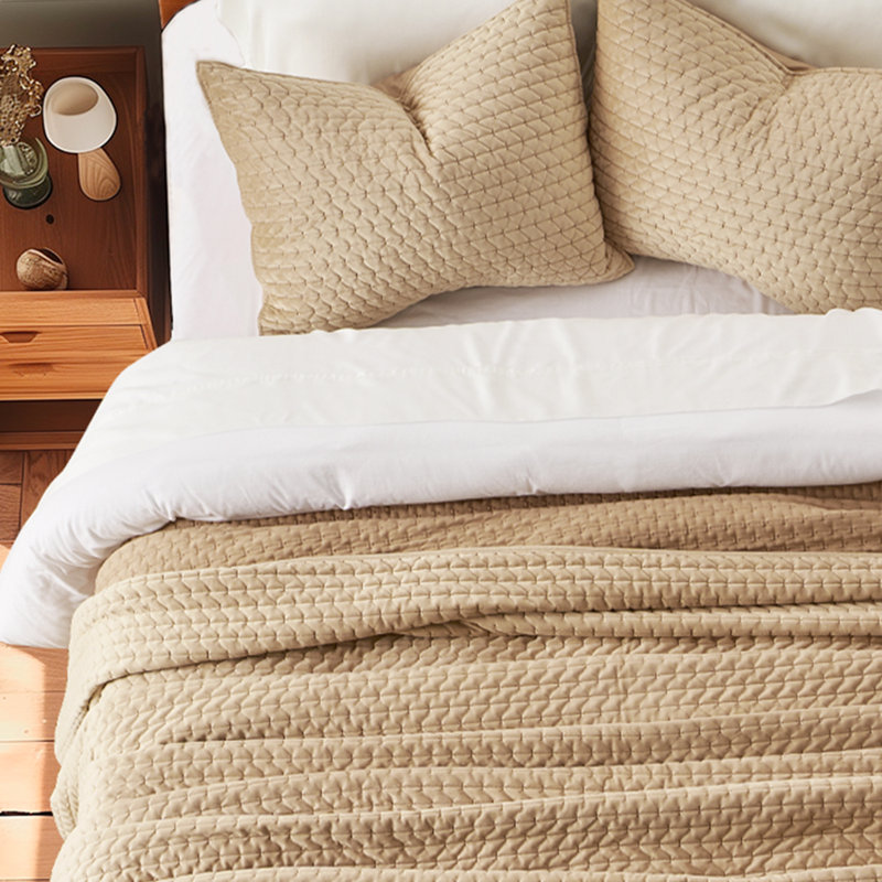 Cross-Stitch Velvet Quilt Set 3 Pieces, Queen, Camel Brown