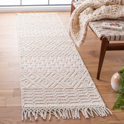Vintage Look Hand Woven Area Rug