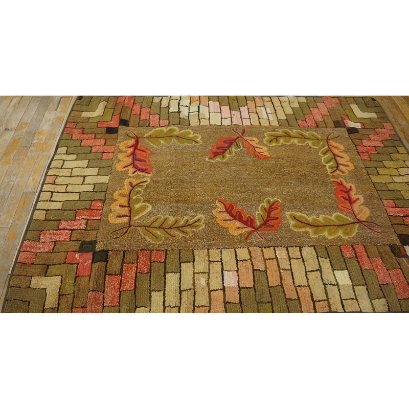 Tapis crocheté antique