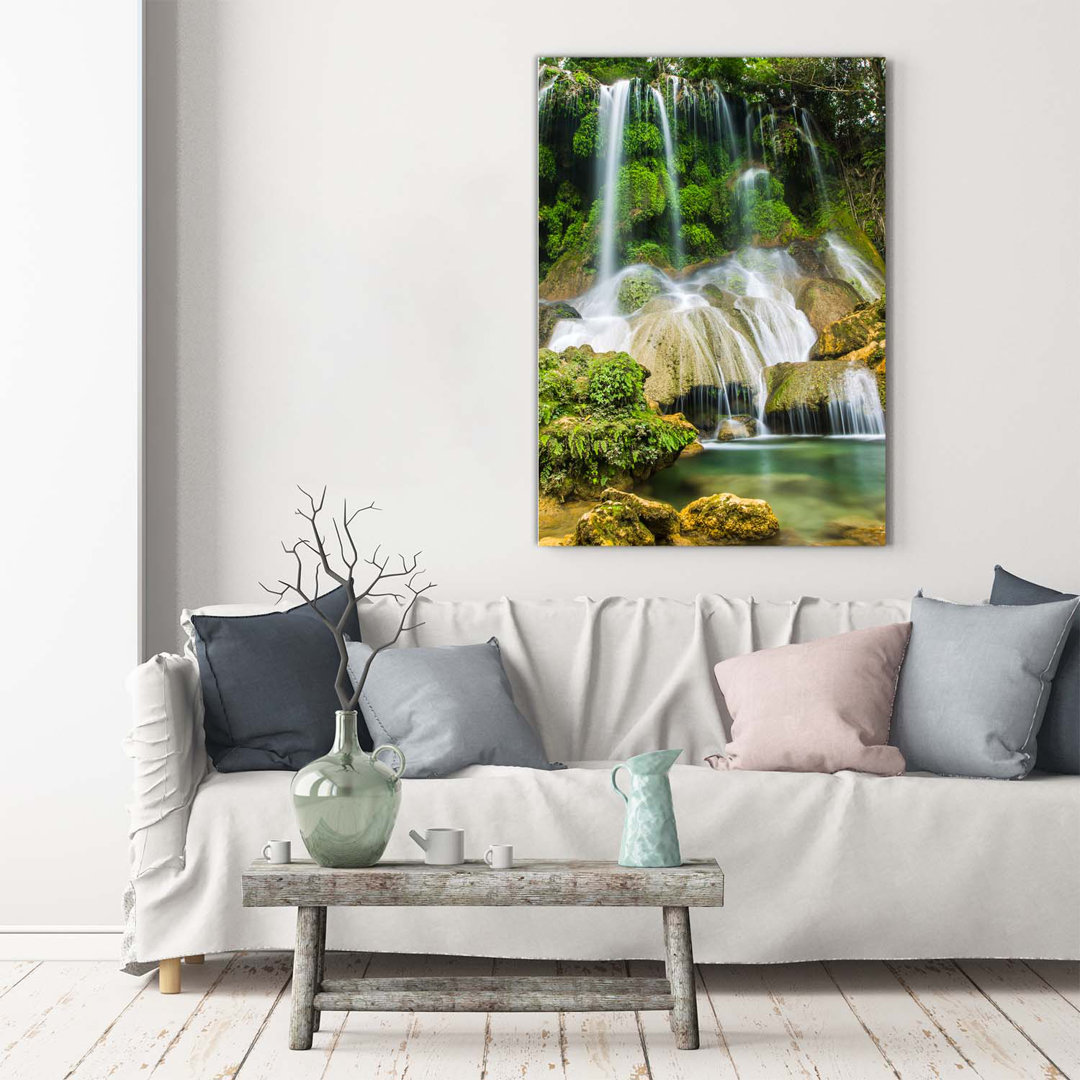 Wasserfall im Dschungel - Kunstdrucke auf Leinwand