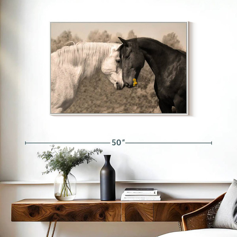 Doux chevaux noirs et blancs, Cadre flottant blanc, 37 po x 25 po