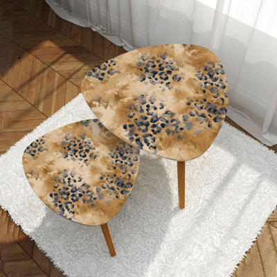Ensemble de 2 tables basses gigognes triangulaires en peau de léopard, guépard, panthère et fourrure