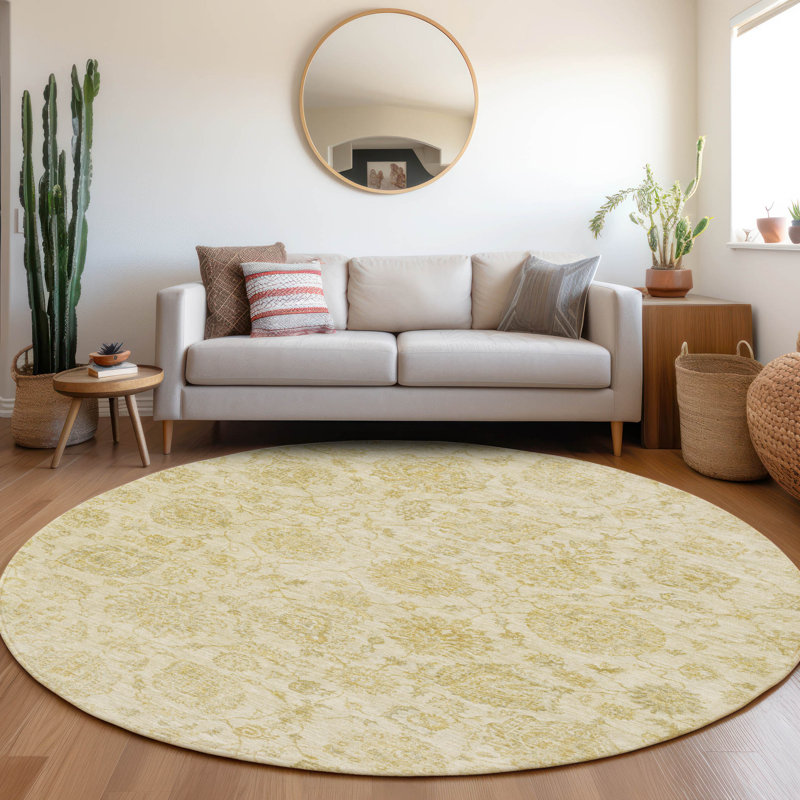 Tapis intérieur / extérieur doré lavable à la machine Xhevrie, Rond 8 pi
