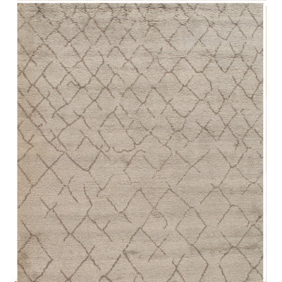 Hand-Knotted Wool Light Gray Area Rug