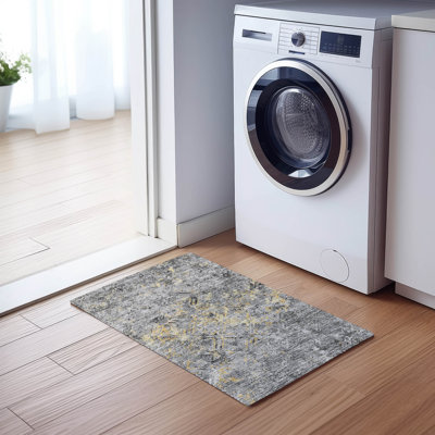  Mahaney Indoor/Outdoor Area Rug with Non-Slip Backing