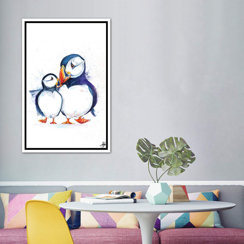 Décoration murale pour enfants Parading Puffins, H 60 po x l 40po x P 1,5 po, Toile blanche encadrée