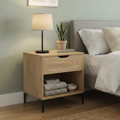 Table de chevet 1 tiroir en bois Nova, table de chevet avec tiroirs de rangement, table de chevet compacte pour la chambre à coucher, table de bout ou table d'appoint pour le salon, P 15,7 po x l 18,9 po x H 21,3 po