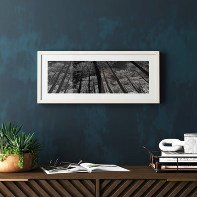 Peinture sur papier encadrée
