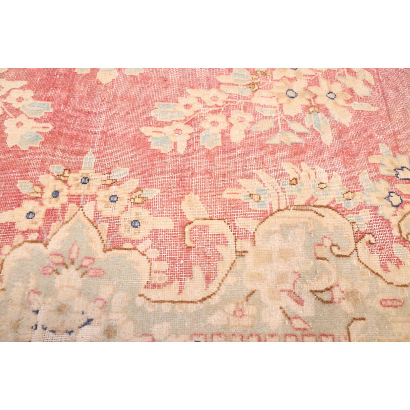 Tapis rouge Antalya 9 pi 5 po x 13 pi 9 po