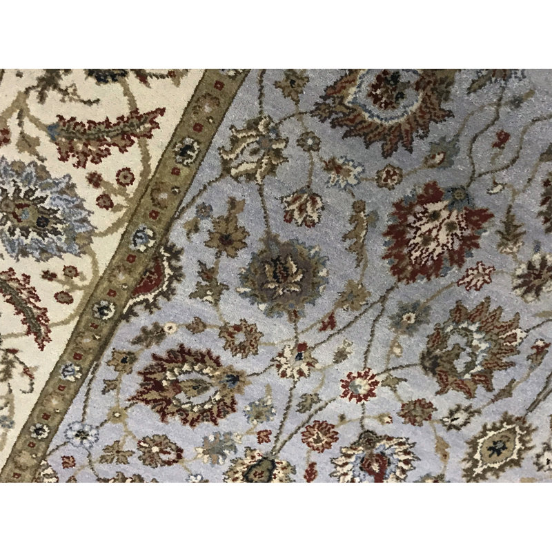 Wool Oriental Area Rug in Beige/Blue/Maroon