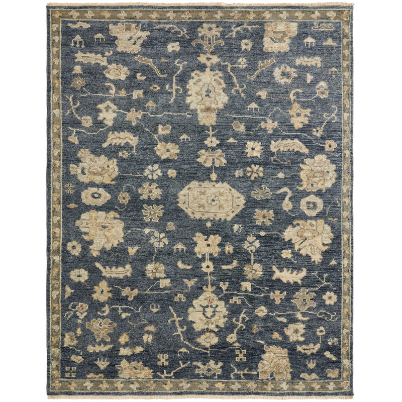 Maalak Wool Flroal Area Rug in Navy, Rectangle 2' x 3'