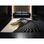Tapis gris moelleux moelleux à motif géométrique moderne Arroyo Mandrill-152149026