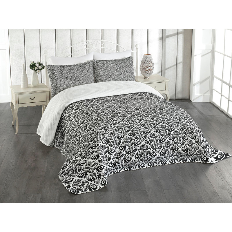 White Quilted King Bedspread Set with Pillow Shams