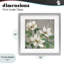 Magnolias ivoire sur fond gris, impression par Sally Swatland-863494548-863494544